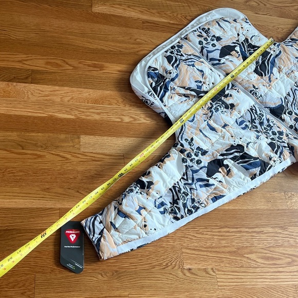 Free People Pippa Printed Packable Puffer Jacket Size  Small Polar Bear NWT - Picture 11 of 17